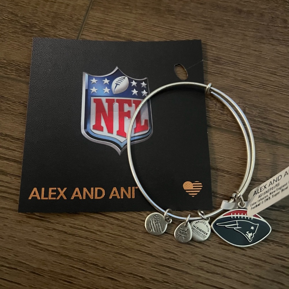 ALEX AND ANI New England Patriots NFL Charm Bangle in Red/Multicolor